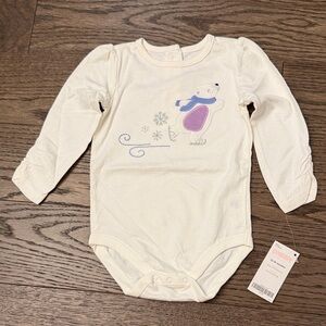NWT Gymboree White Baby Onesie with Bear and Snowflake Design